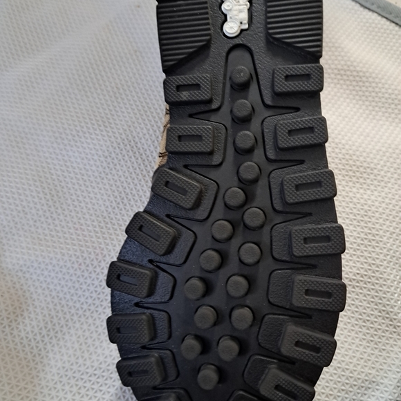 Authentic coach shoes - Picture 11 of 11